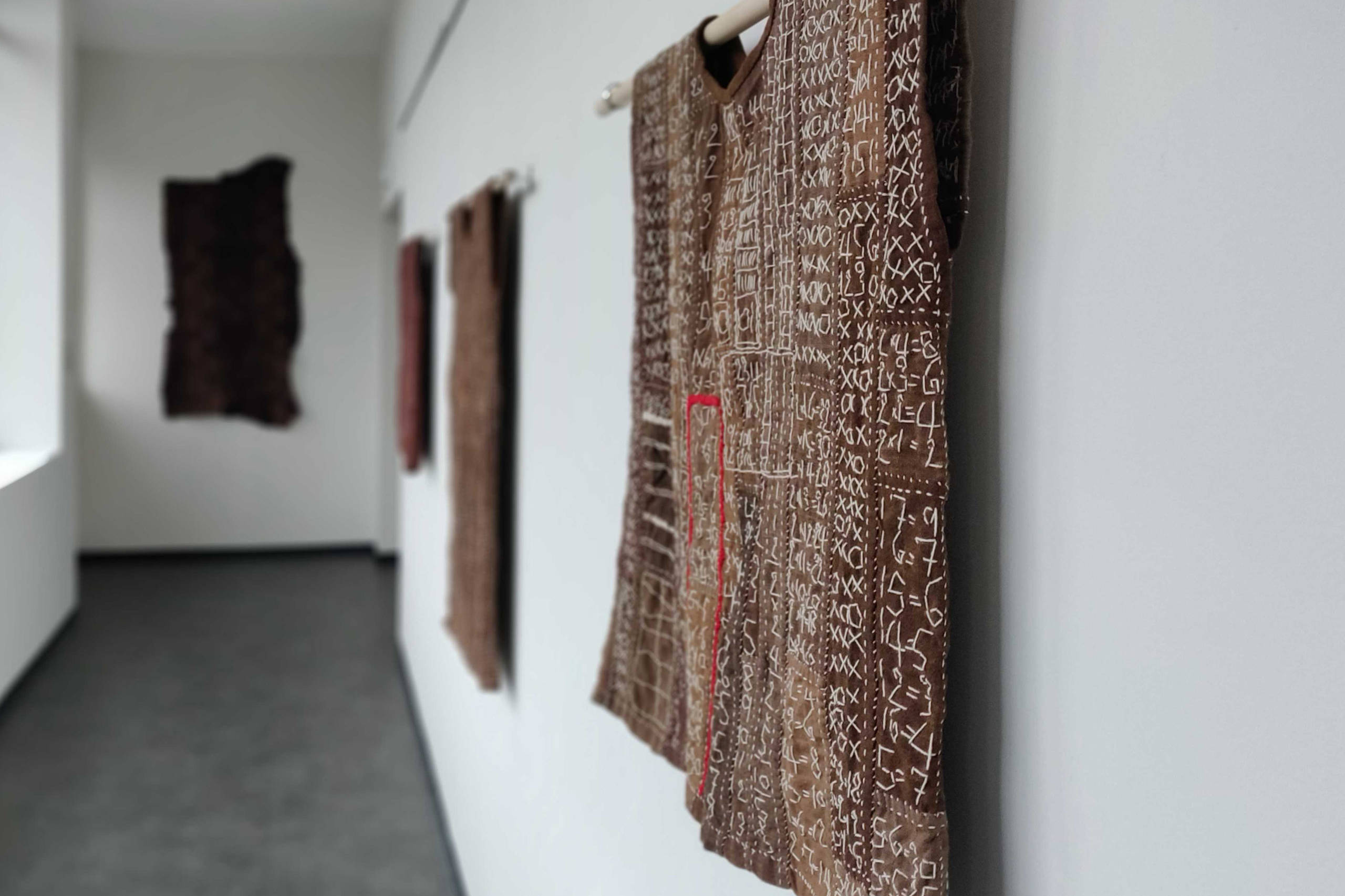Infleuence Biennale du Textile Contemporain Oloron Bleu Juin