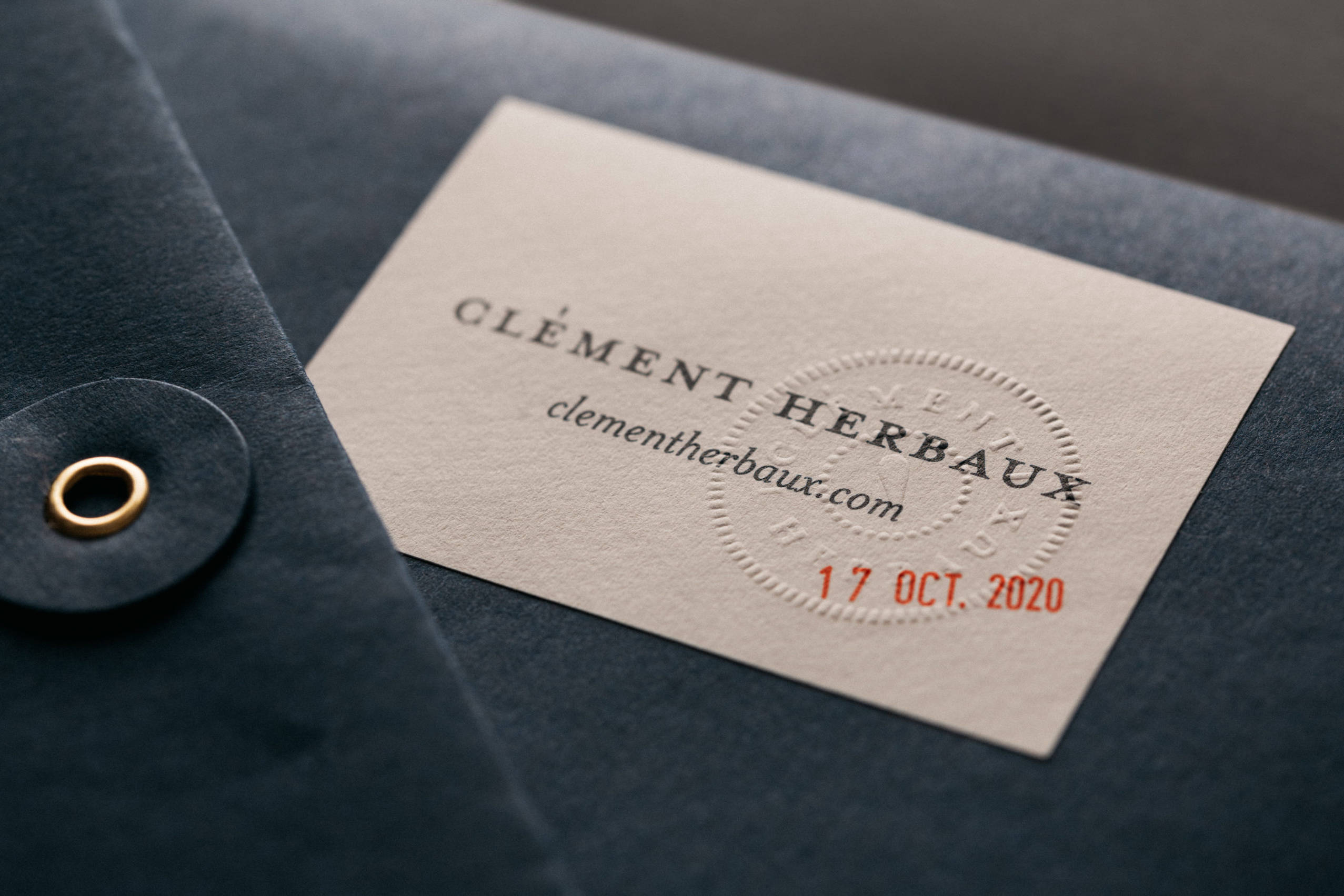 Clement Herbaux Photographe Bleu Juin Logo Identité Visuelle