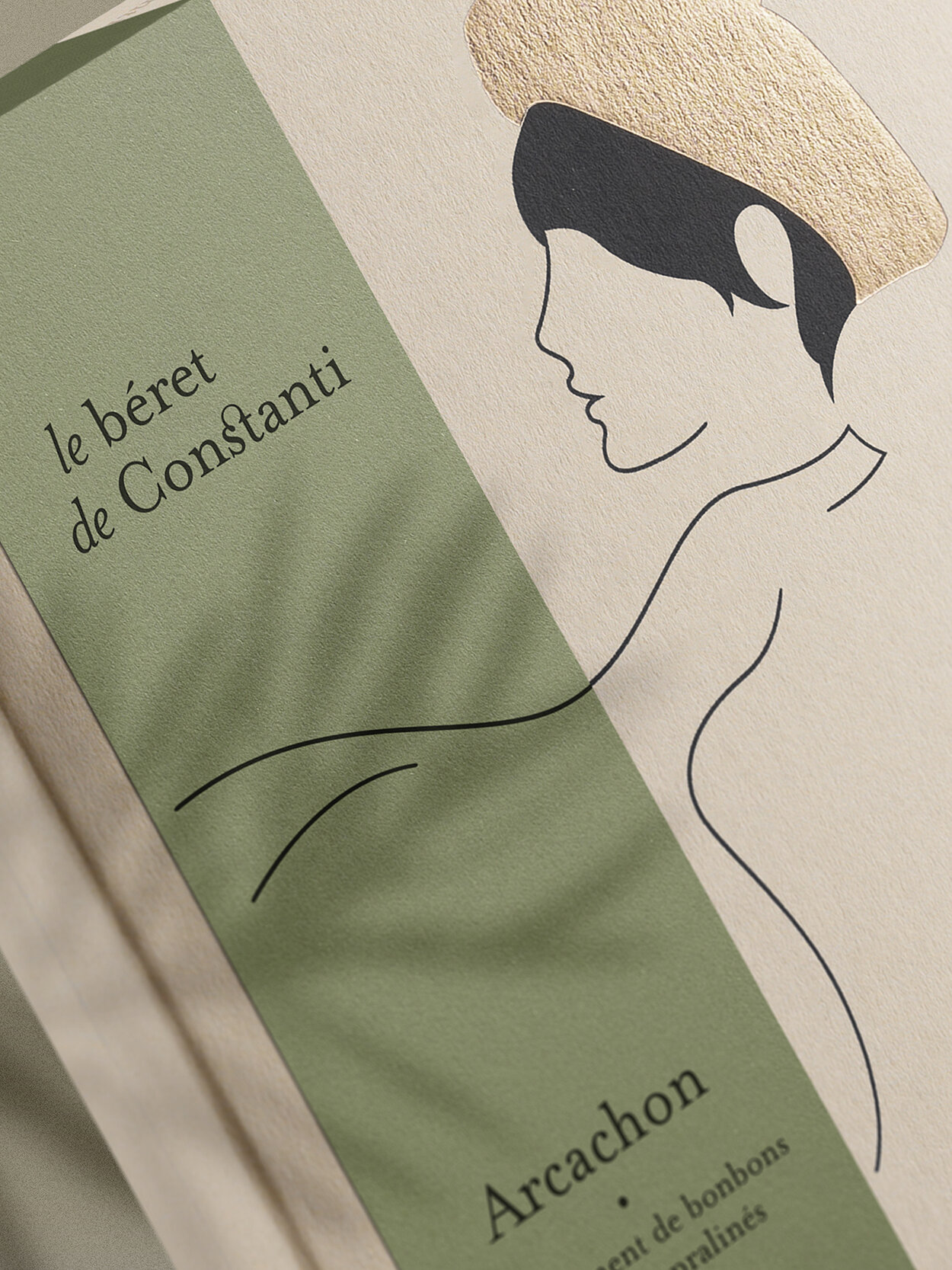 bleu juin constanti oloron bearn beret chocolat packshot photo