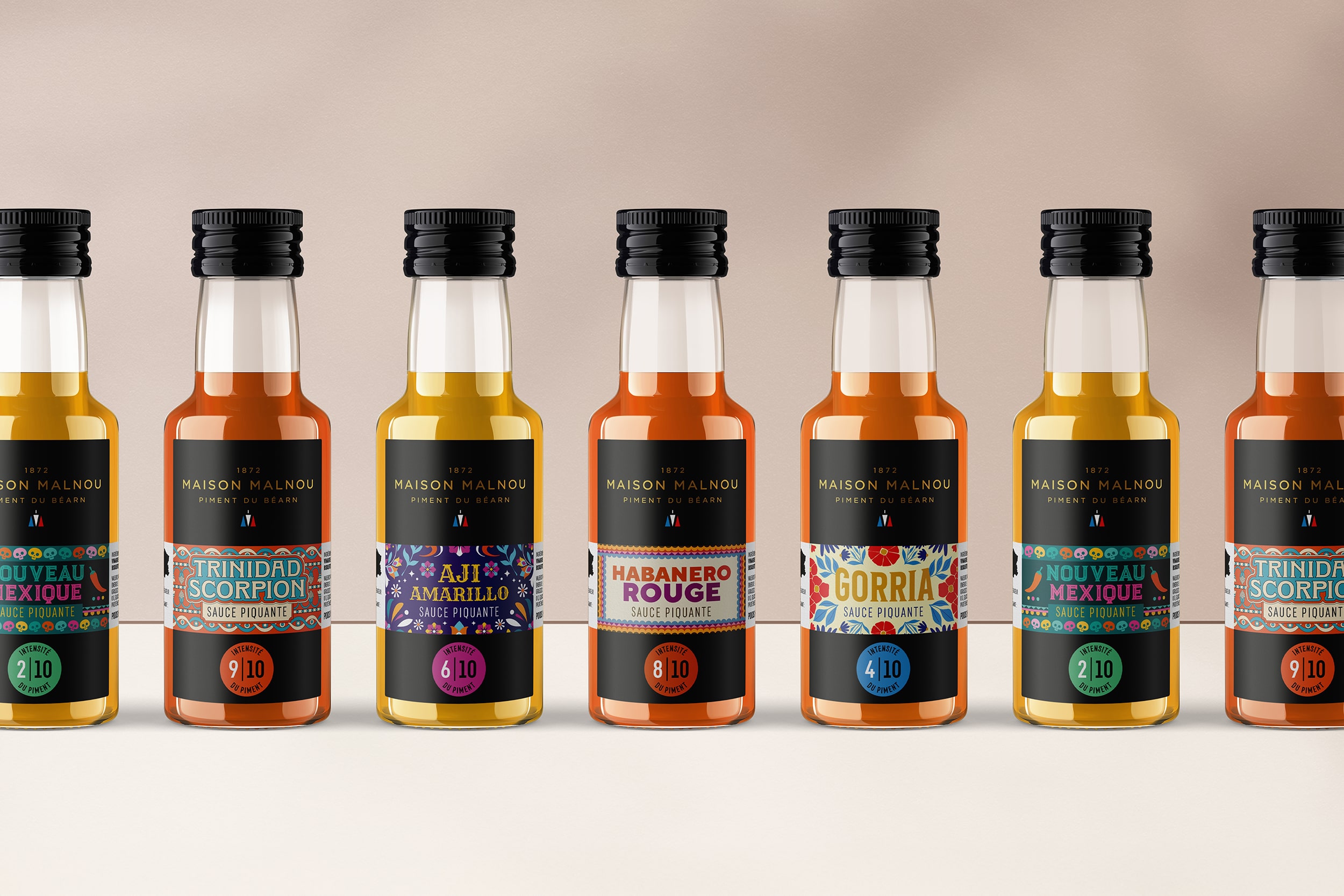 bleu juin maison malnou sauce piquante hot sauce packaging design poey de lescar label piment